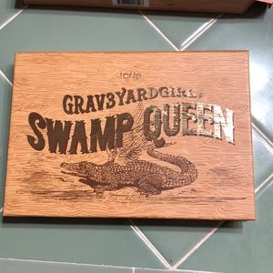 Tarte GRAV3YARDGIRL Swamp Queen Palette 😱